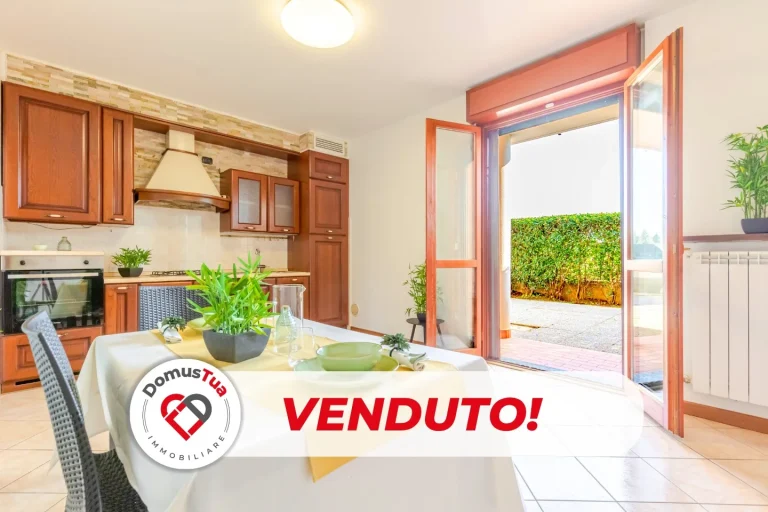 Trilocale con area esterna e box doppio