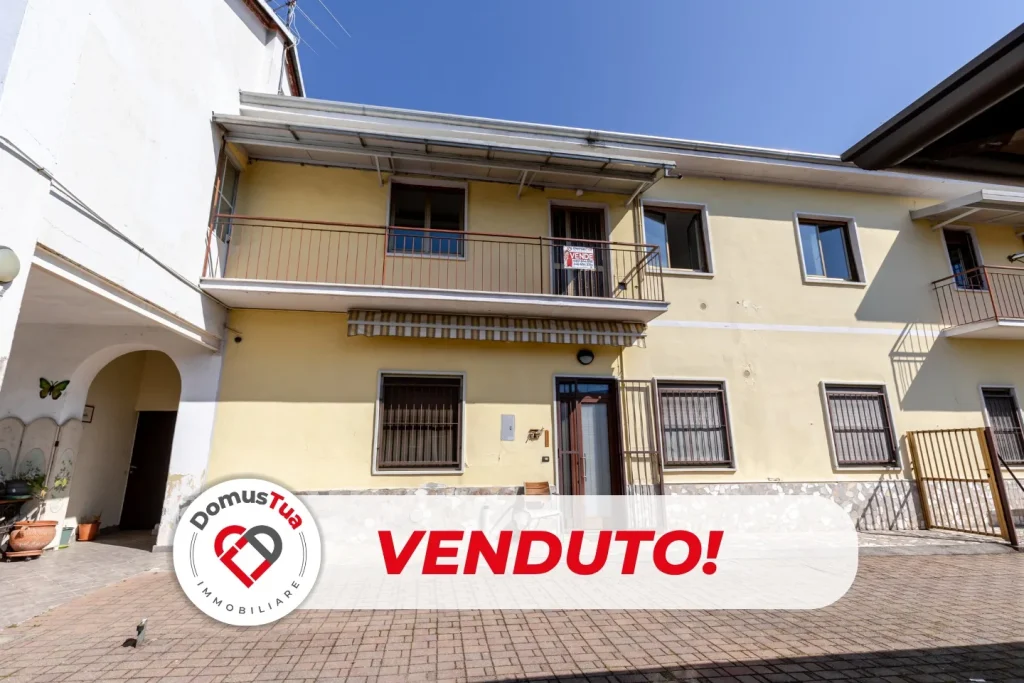 Ampio 3L con terrazzo, area esterna e posto auto — foto 1