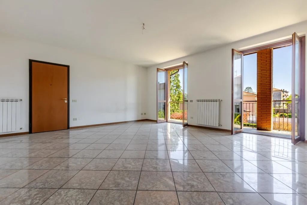 Tril/quadri su due livelli con sottotetto, 4 box auto — foto 3