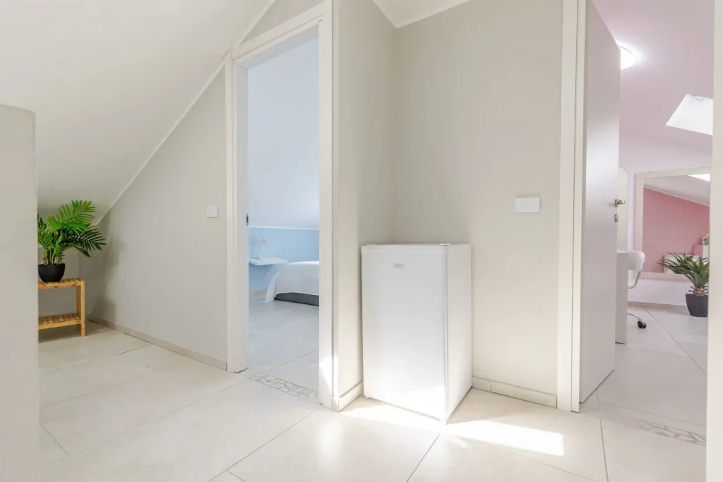 Appartamento ristrutturato con terrazzo e box — foto 44