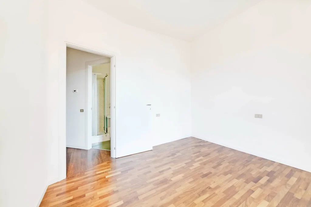 Spazio, Comfort e Luminosità: Il Tuo Nuovo 4L — foto 23