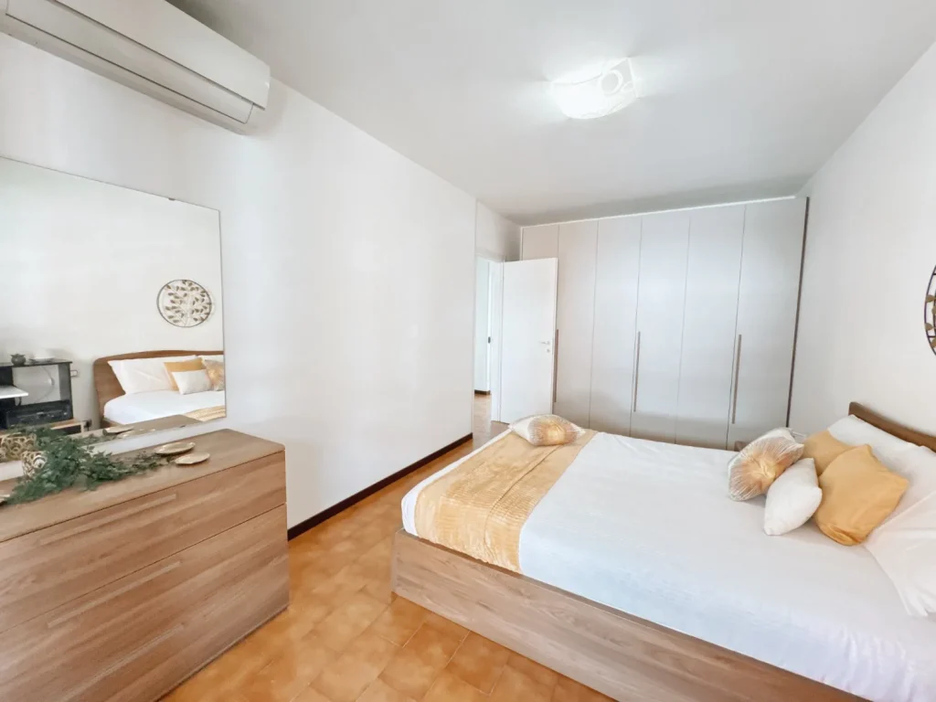 Luminoso trilocale con terrazzo e box — foto 15