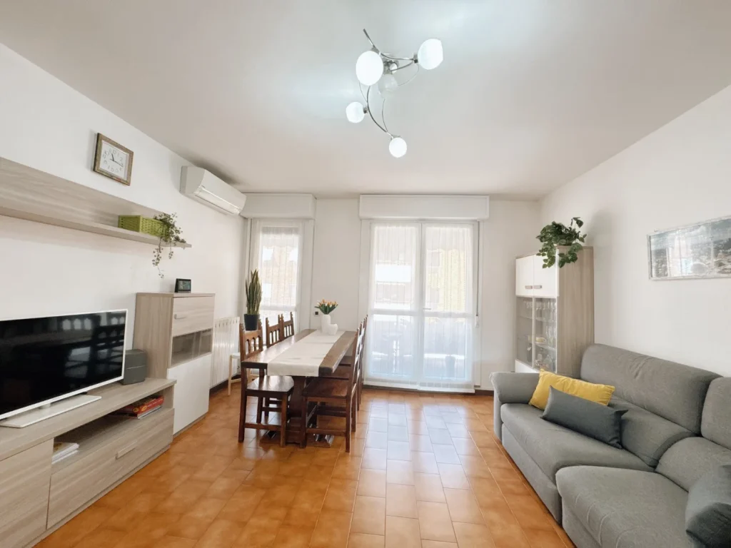 Luminoso trilocale con terrazzo e box — foto 4