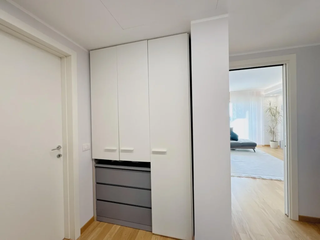 Eleganza e Comfort nel Cuore di Tradate — foto 21