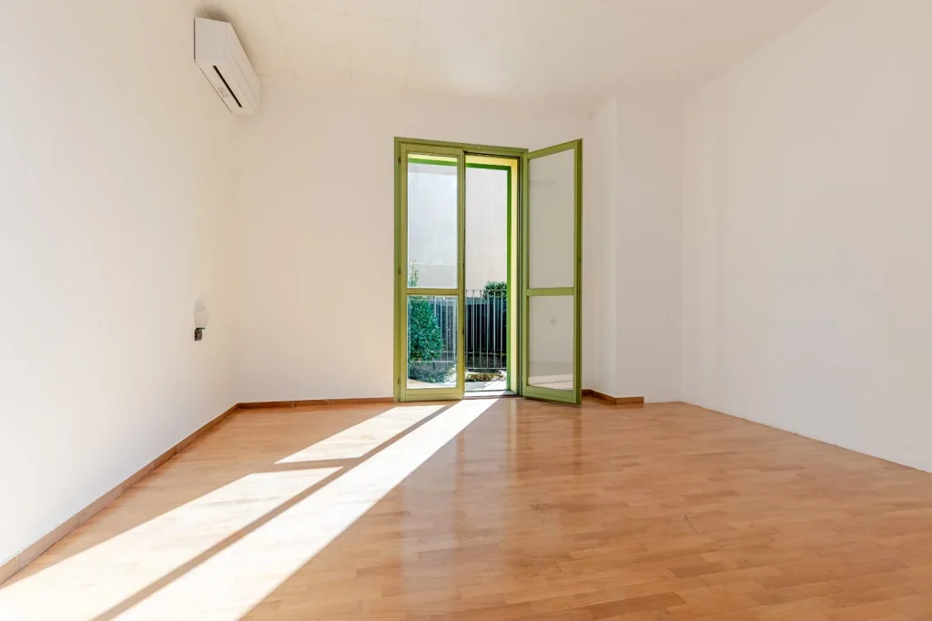 Bilocale con taverna, giardino e box — foto 12