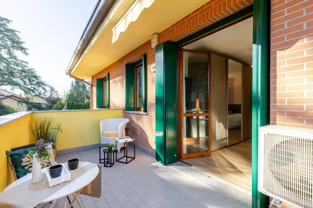 Ampio bilocale con terrazzino — foto 2