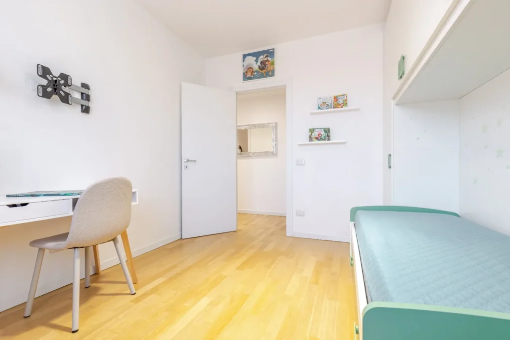 TRILOCALE RISTRUTTURATO IN PIENO CENTRO CON BOX — foto 26