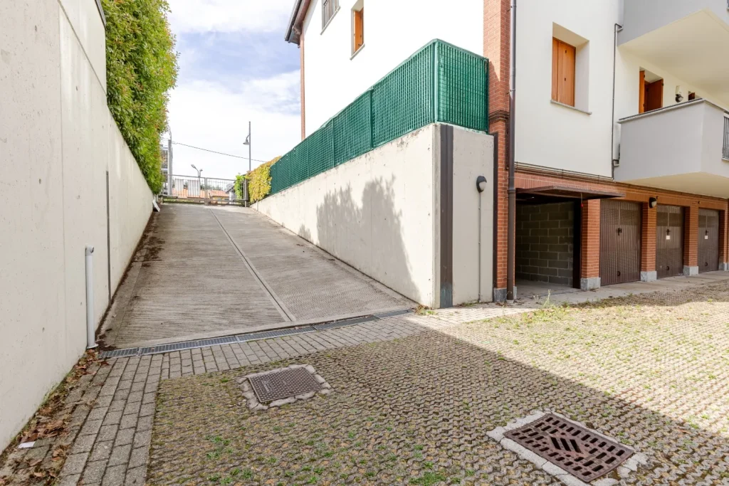 Duplex in classe C con box doppio a Tradate — foto 39