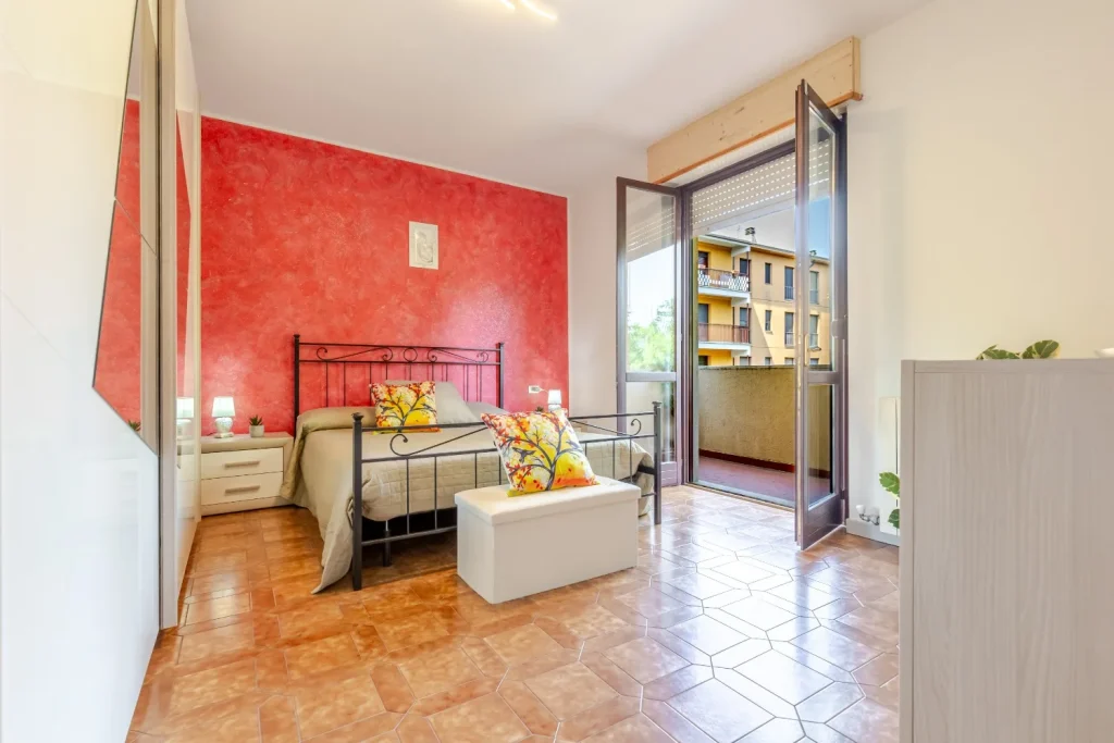 Quadrilocale spazioso con box e balcone a Tradate — foto 18
