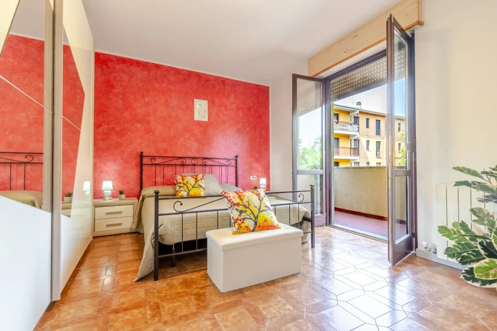 Quadrilocale spazioso con box e balcone a Tradate — foto 19