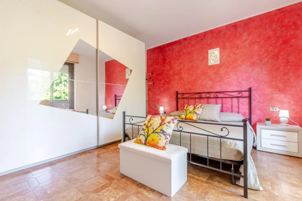 Quadrilocale spazioso con box e balcone a Tradate — foto 20