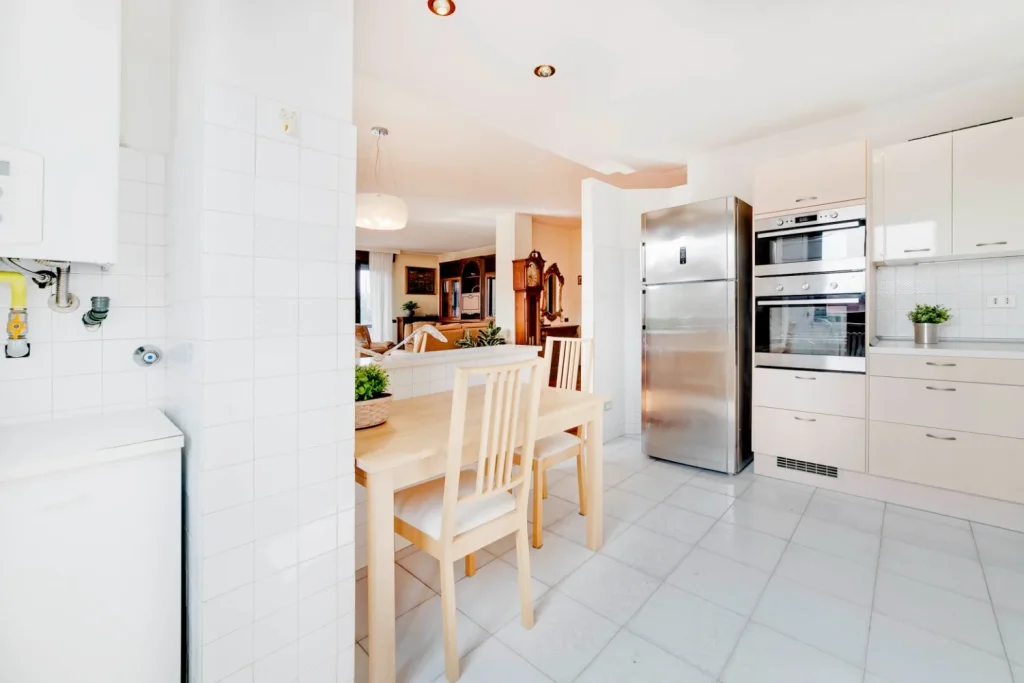 Un terzo di villa. 150 euro di spese all'anno. — foto 16