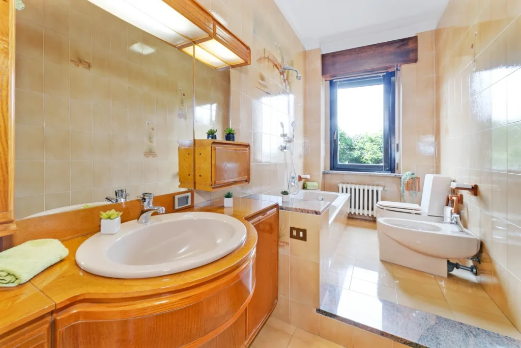 Un terzo di villa. 150 euro di spese all'anno. — foto 24