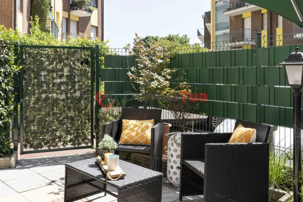 COMODO TRILOCALE CON PIACEVOLE AREA ESTERNA — foto 3