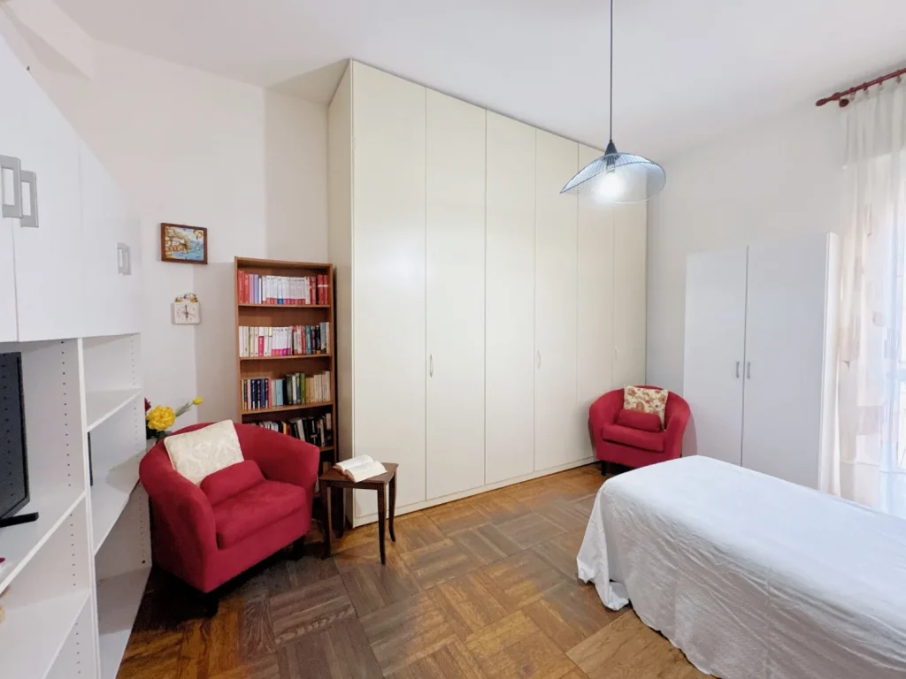 Ampio trilocale in centro — foto 20