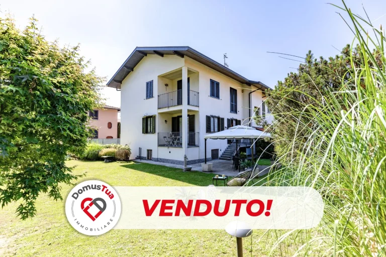 Ampio trilocale con ampio giardino e box doppio