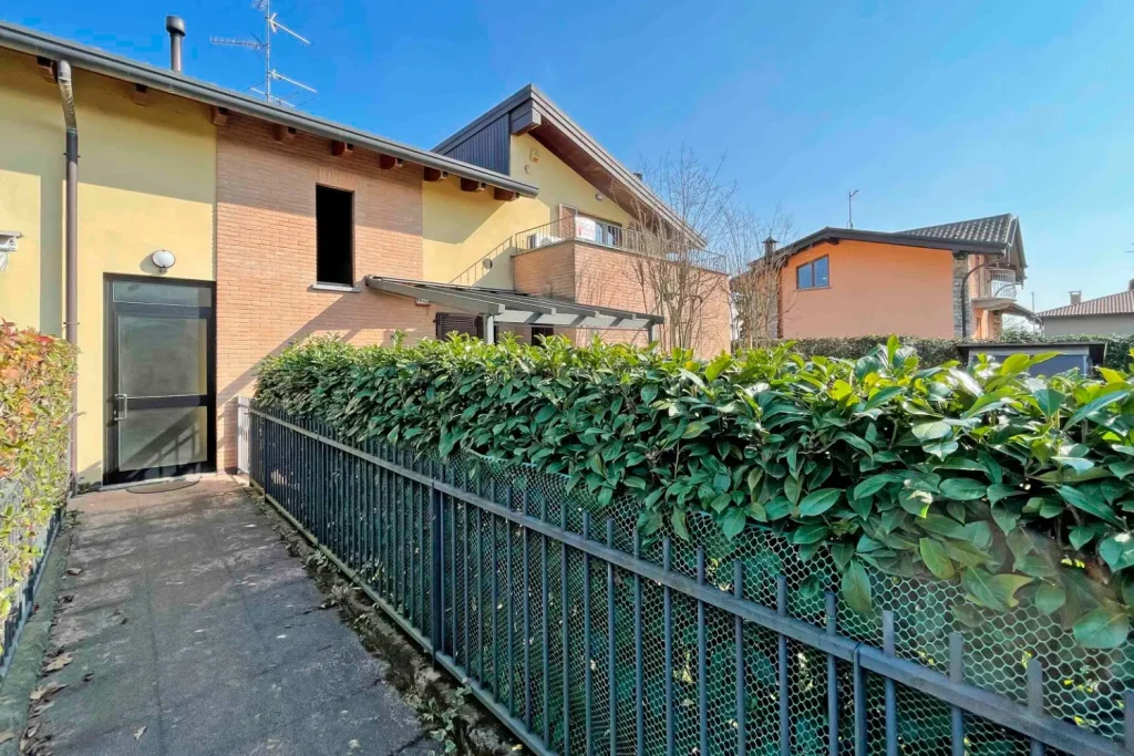 3L con terrazzino e box doppio — foto 25