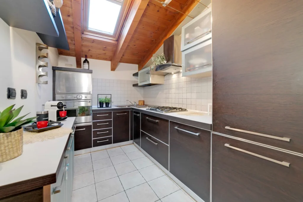 3L con terrazzino e box doppio — foto 10