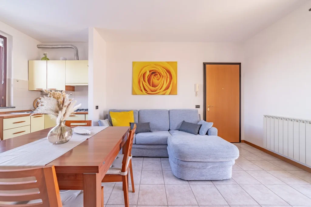 Bilocale con ampio terrazzo e box doppio — foto 7