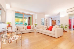 Attico duplex con terrazzo e doppi box a Tradate