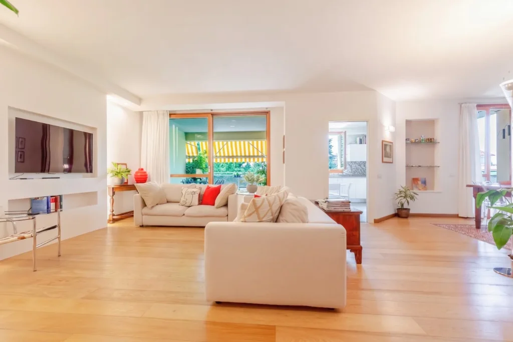 Attico duplex con terrazzo e doppi box a Tradate — foto 3