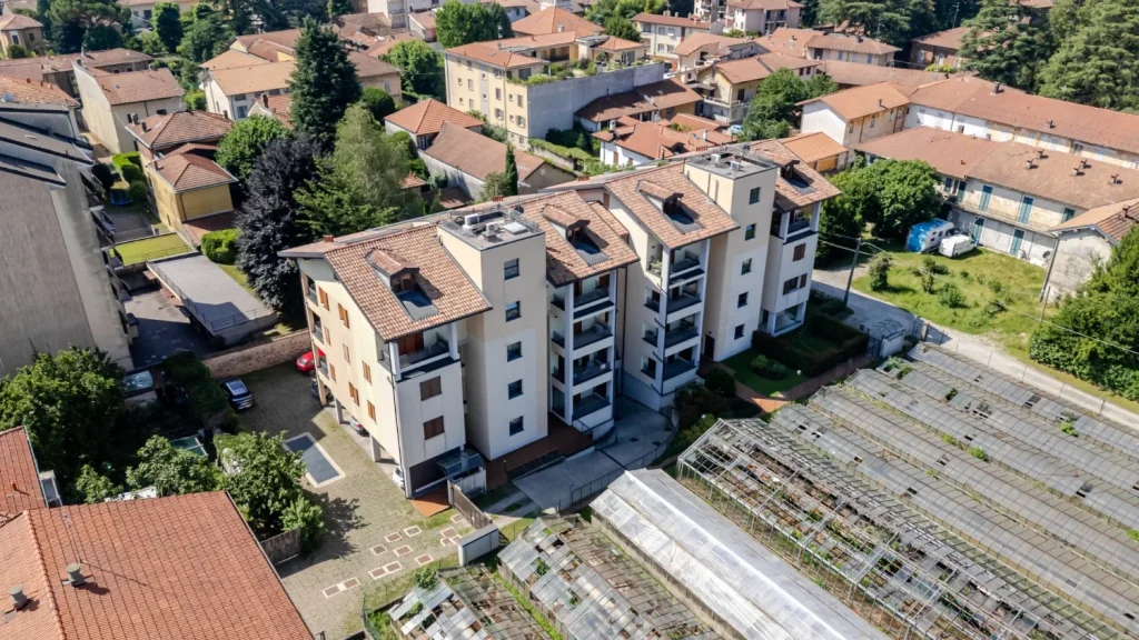 Attico duplex con terrazzo e doppi box a Tradate — foto 42