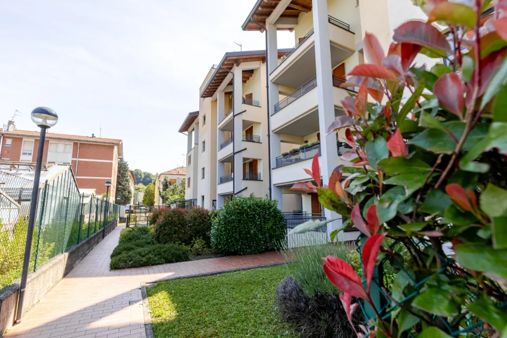 Attico duplex con terrazzo e doppi box a Tradate — foto 44