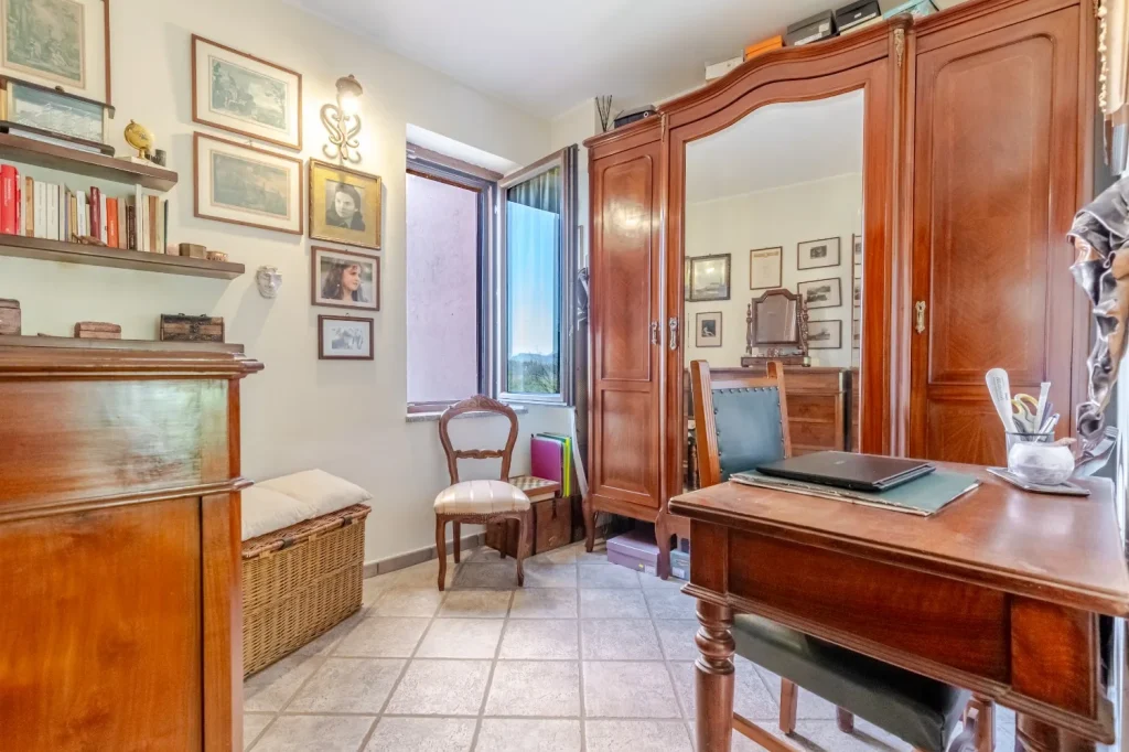 Elegante terra-tetto con giardino, veranda e laghetto — foto 50