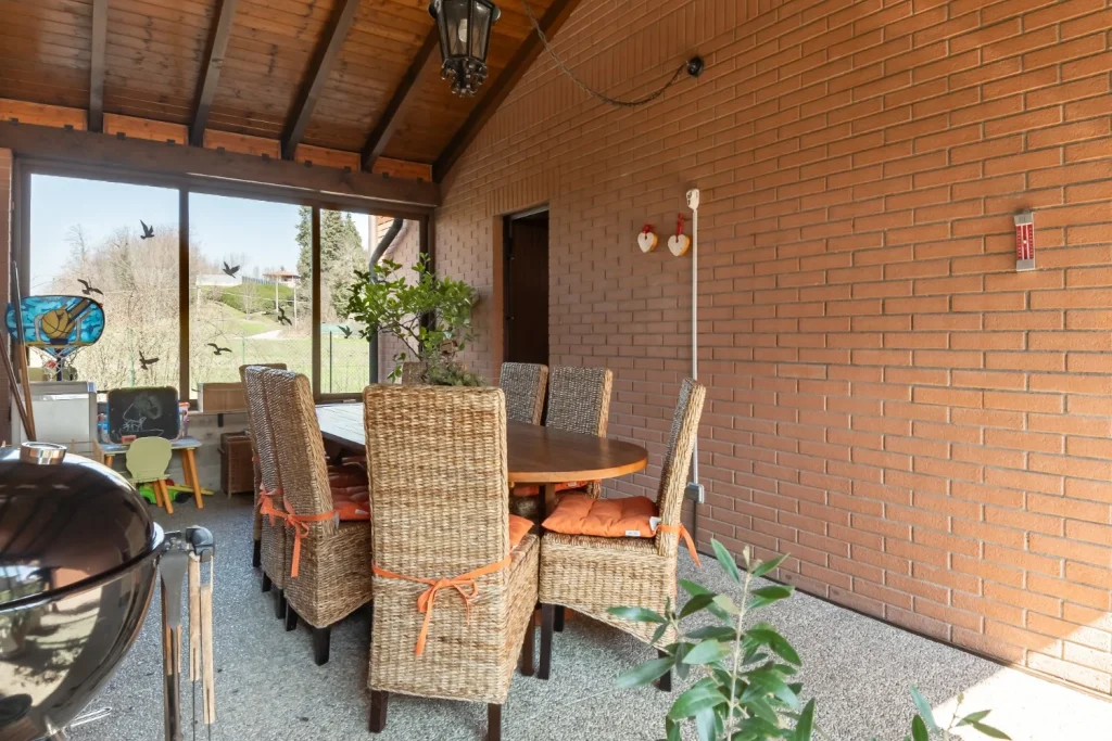 Villetta indipendente con giardino e box doppio — foto 9