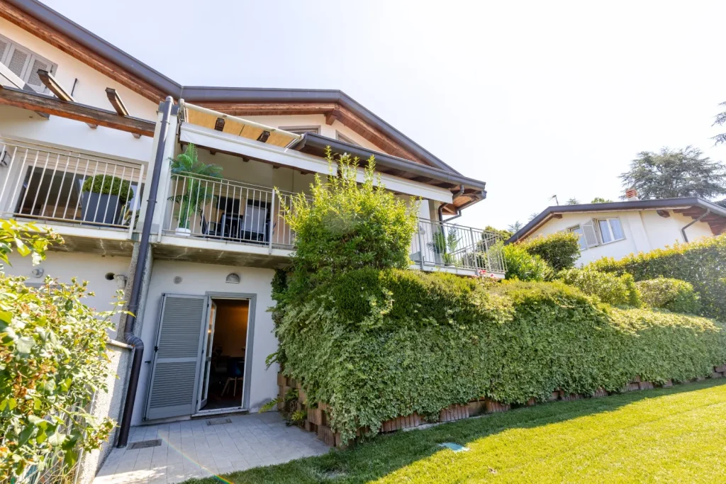 Villa moderna vicino al confine in classe energetica B — foto 68