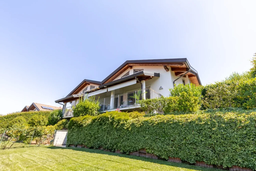 Villa moderna vicino al confine in classe energetica B — foto 69