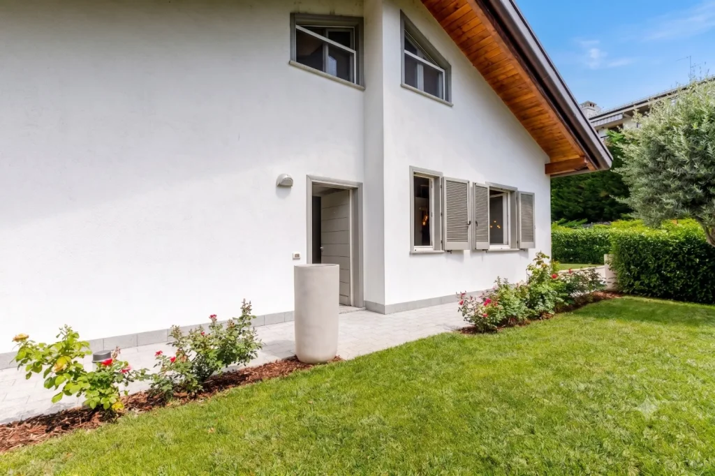 Villa moderna vicino al confine in classe energetica B — foto 77