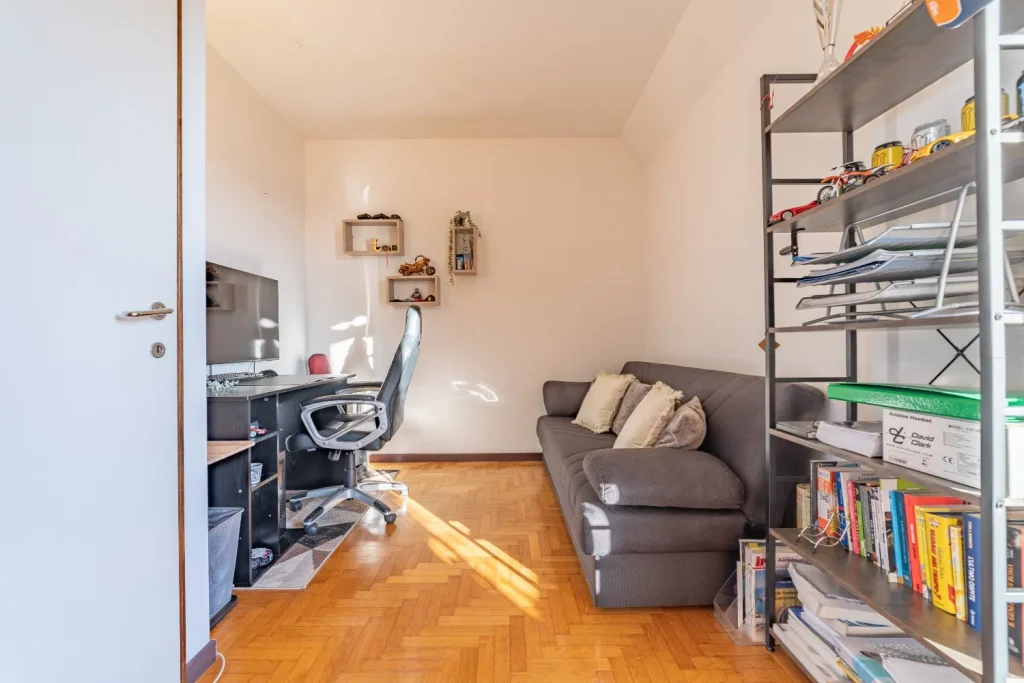 Spazio, comfort e indipendenza: porz. di bifamiliare — foto 34