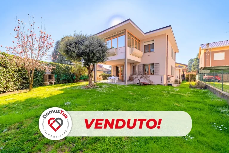 Villa Bifamiliare super accessoriata a Saronno