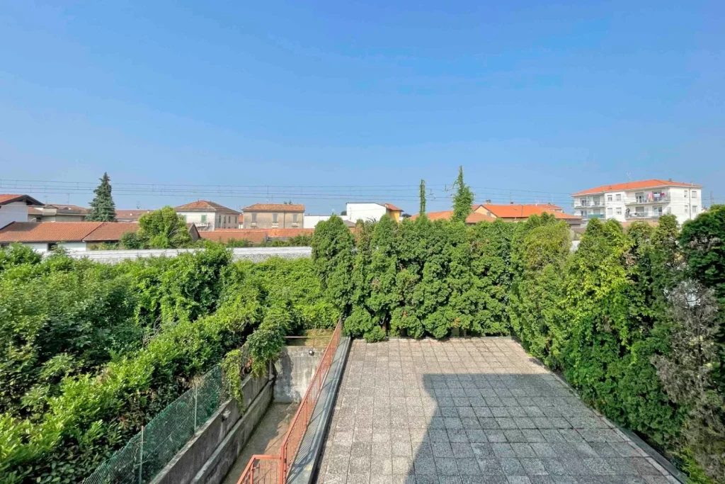 Villa di ampia metratura con potenziale plurifamiliare — foto 20