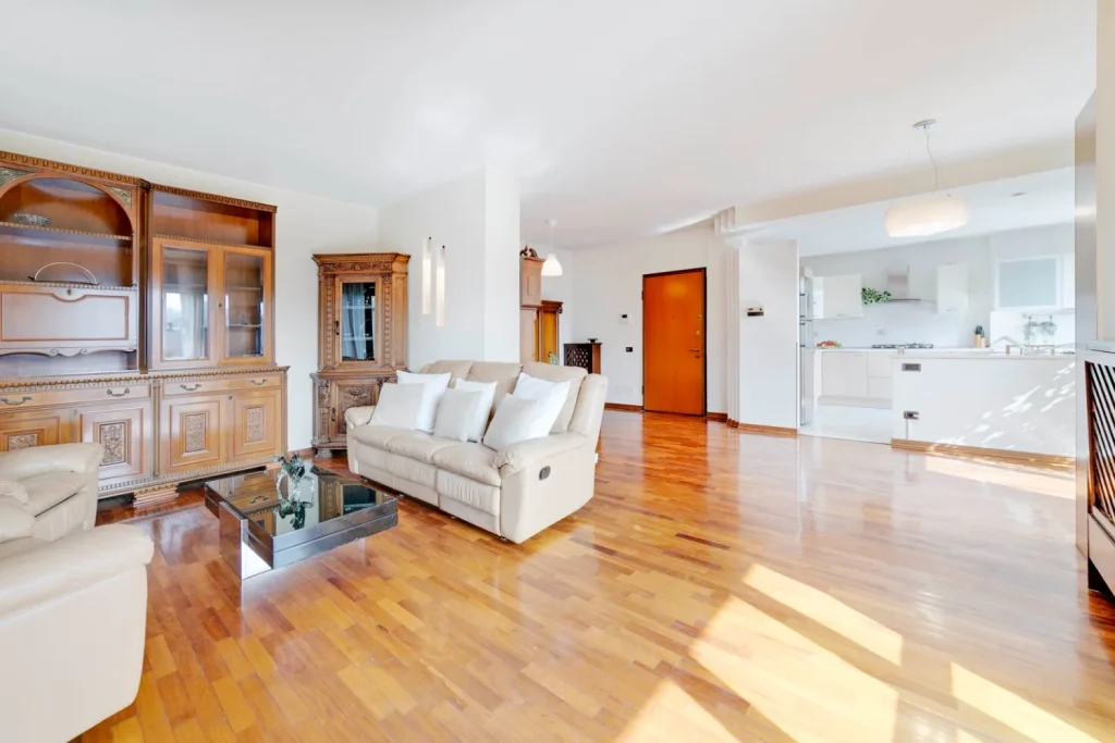 Villa di ampia metratura con potenziale plurifamiliare — foto 6