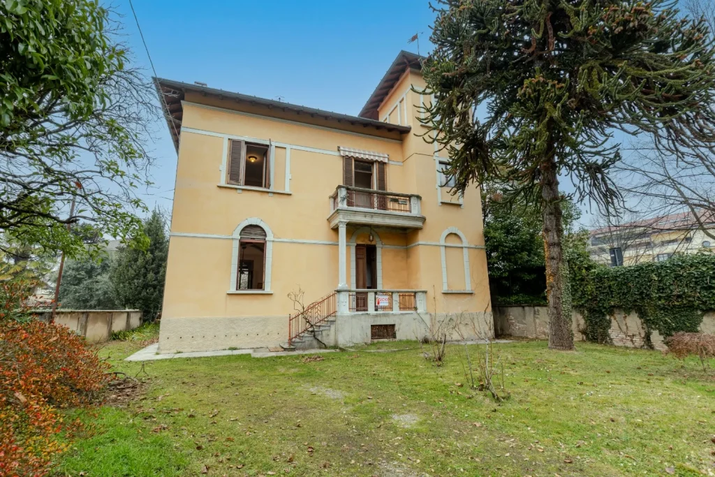 Due ville indipendenti in pieno centro — foto 2