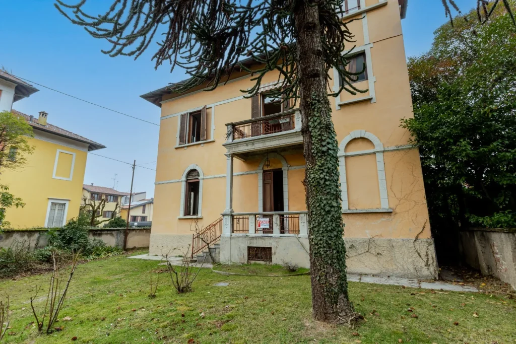 Due ville indipendenti in pieno centro — foto 31