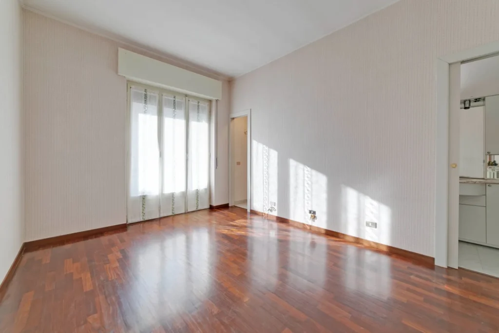 Villa bifamiliare con ampi spazi e giardino privato — foto 36