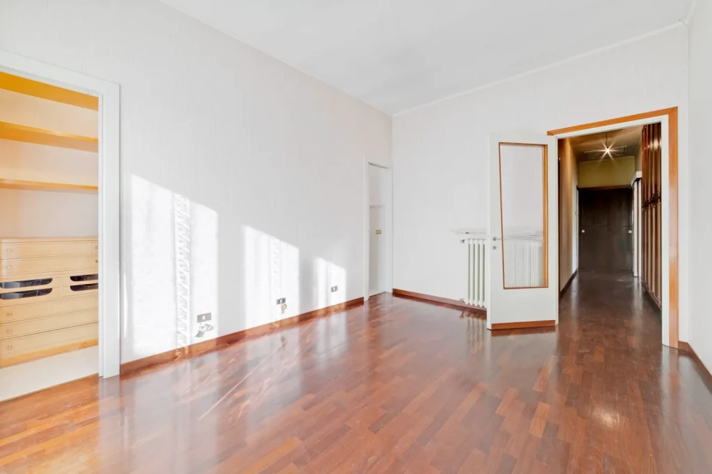 Villa bifamiliare con ampi spazi e giardino privato — foto 38