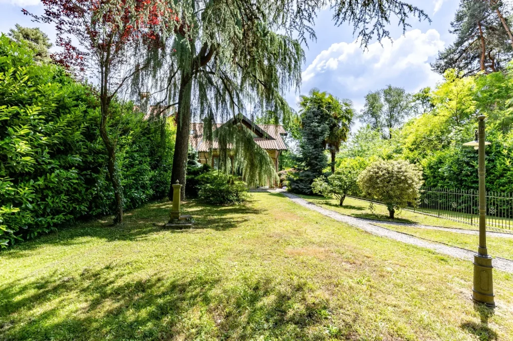 Villa esclusiva immersa nel verde di Pianbosco — foto 17