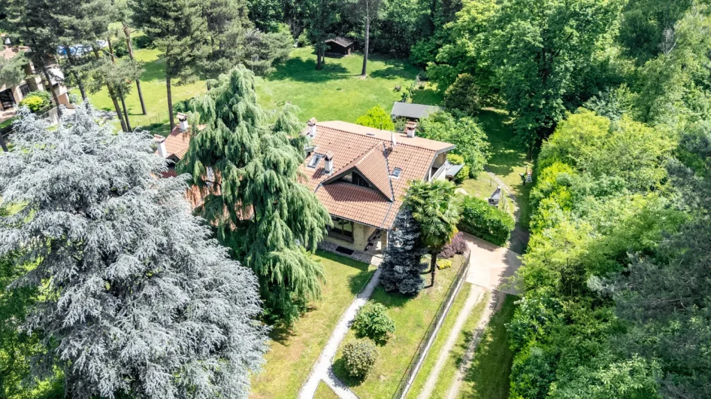 Villa esclusiva immersa nel verde di Pianbosco — foto 67