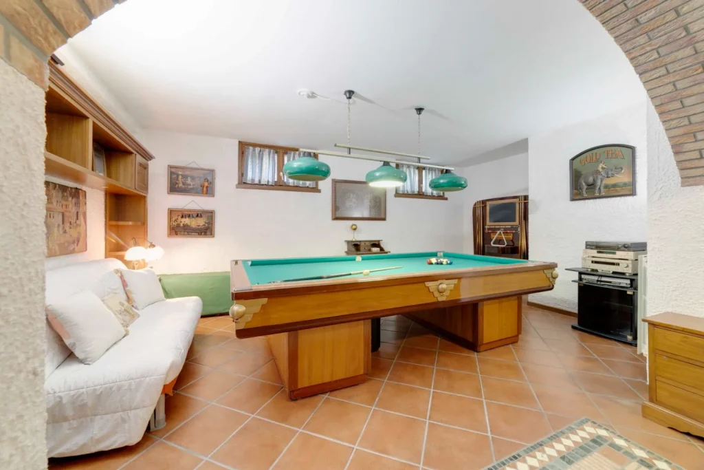 Charme, ampi spazi e tranquillità: villa indipendente — foto 34