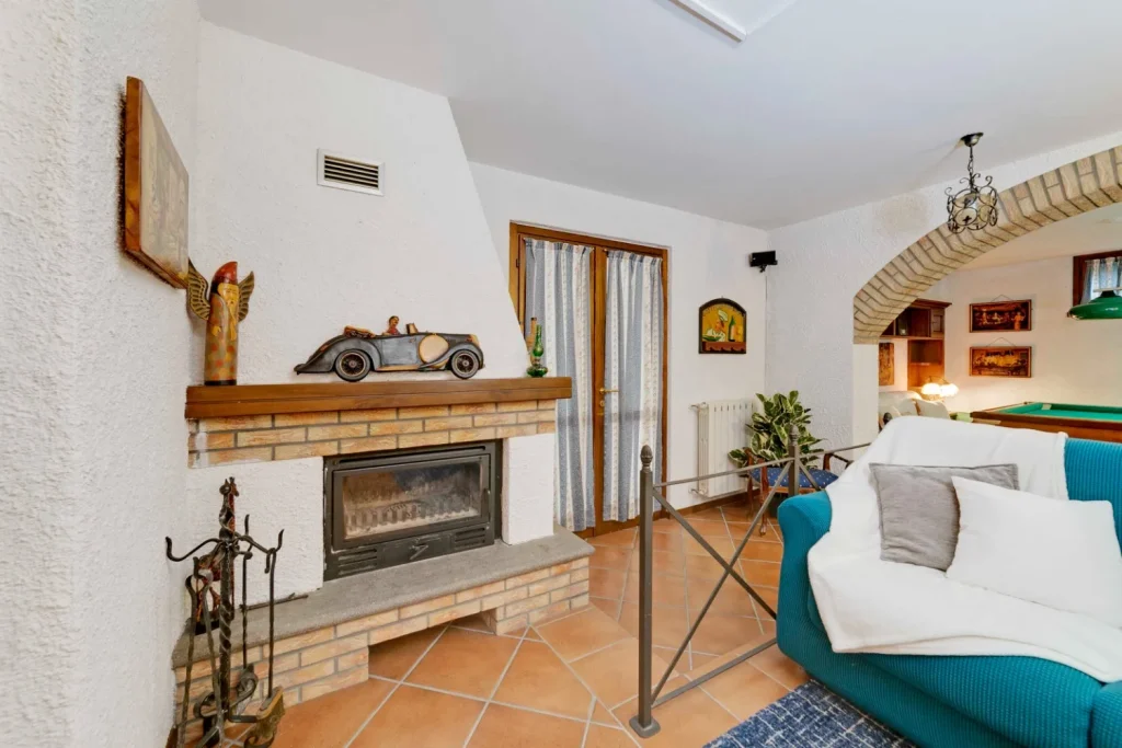 Charme, ampi spazi e tranquillità: villa indipendente — foto 38