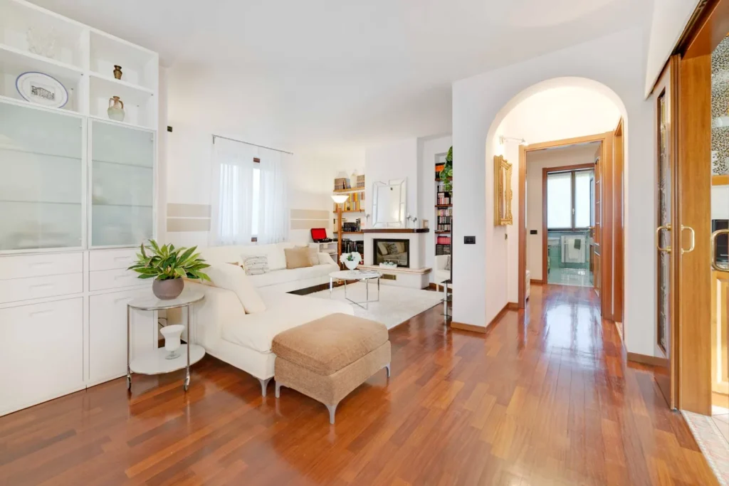 Charme, ampi spazi e tranquillità: villa indipendente — foto 7