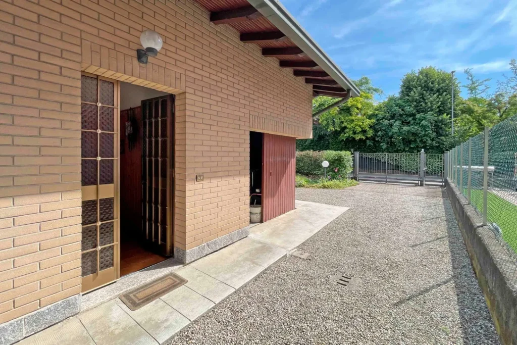 Villa indipendente– Spazi ampi e grandi potenzialità — foto 17