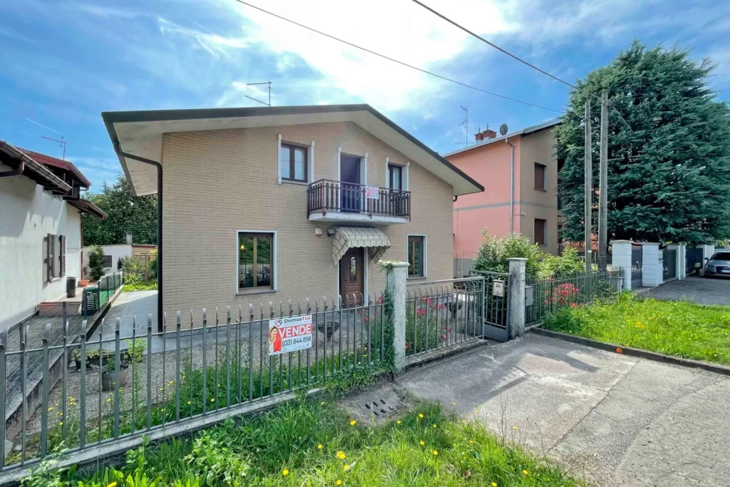 Villa indipendente– Spazi ampi e grandi potenzialità — foto 26