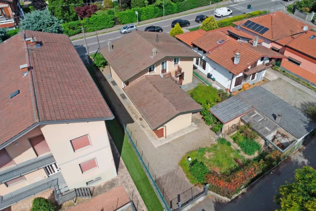 Villa indipendente– Spazi ampi e grandi potenzialità — foto 38