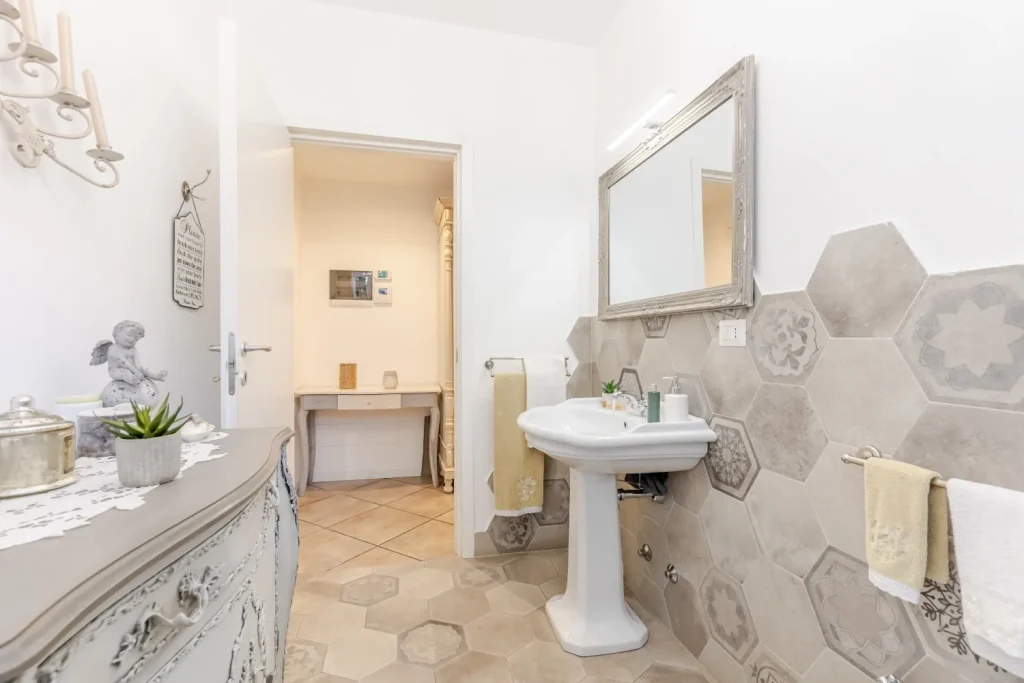 Villa ristrutturata con box 150mq e giardino di 500 mq — foto 11