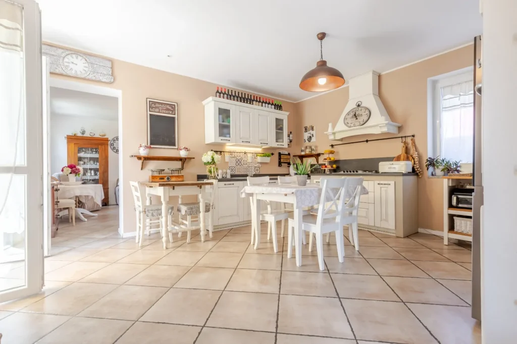 Villa ristrutturata con box 150mq e giardino di 500 mq — foto 10